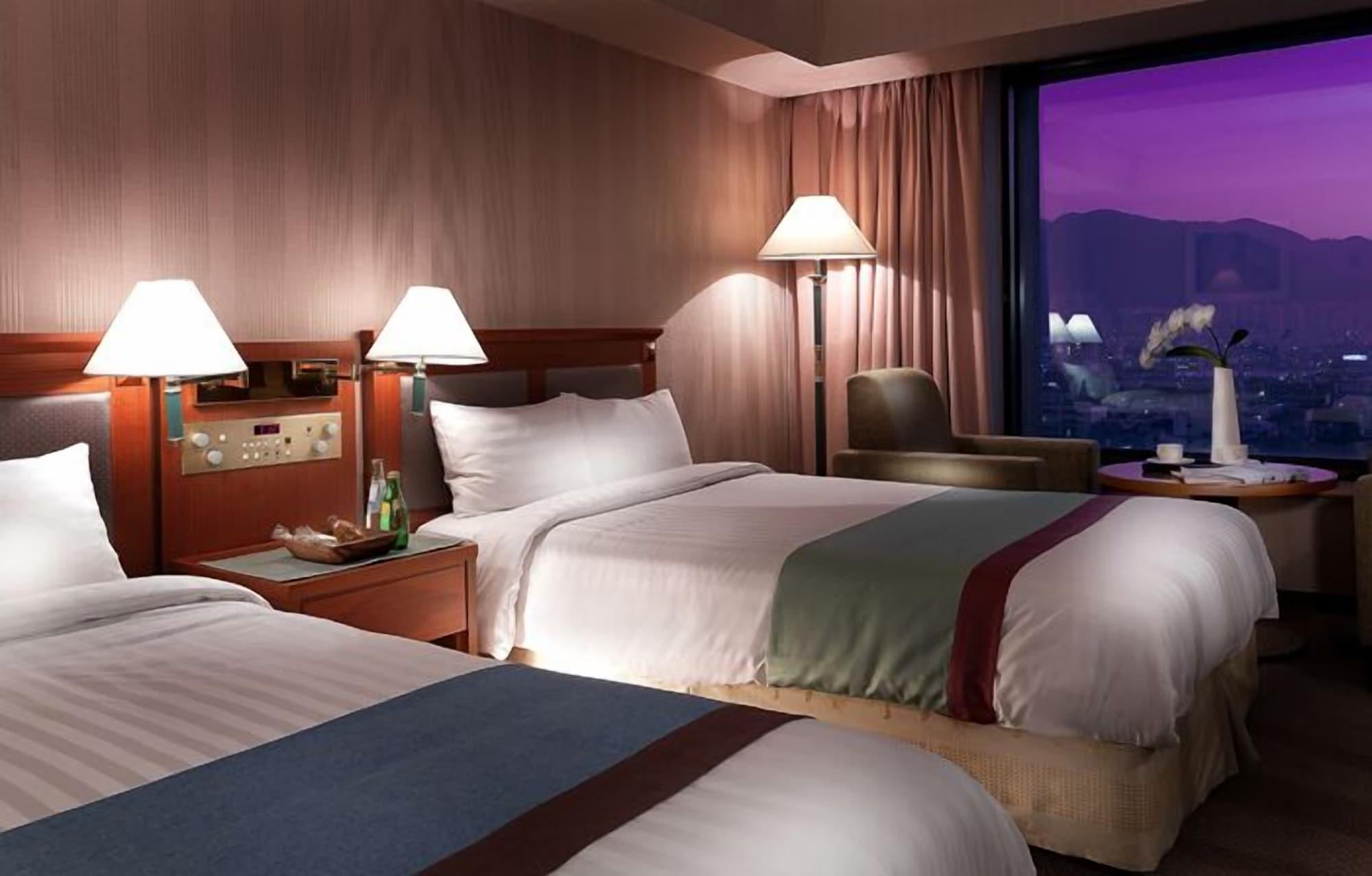 Hotel Paragon Пусан Екстер'єр фото